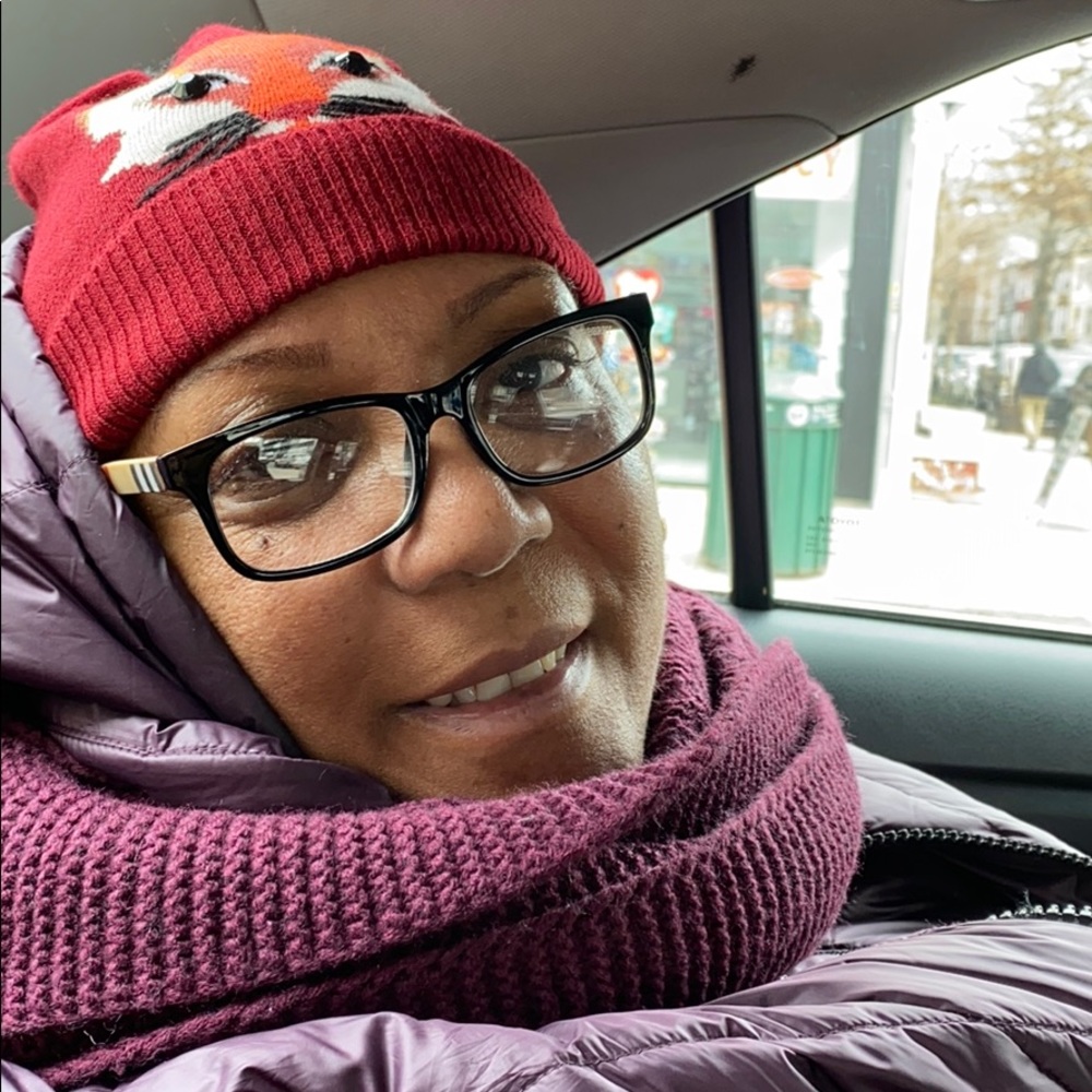 Meet your Posher, Valerie